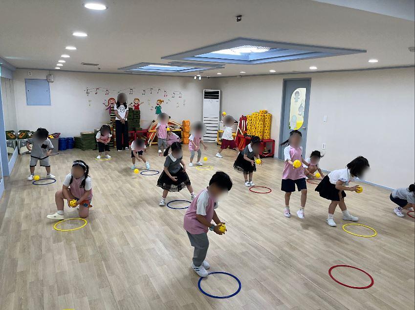 7월_송현유치원.jpg 이미지