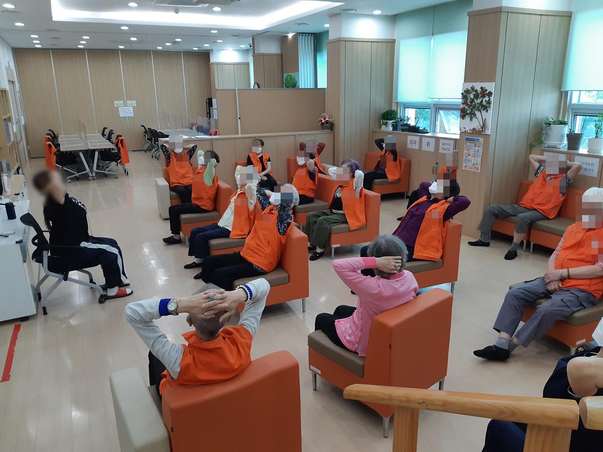 치매전담형주간보호센터.jpg 이미지